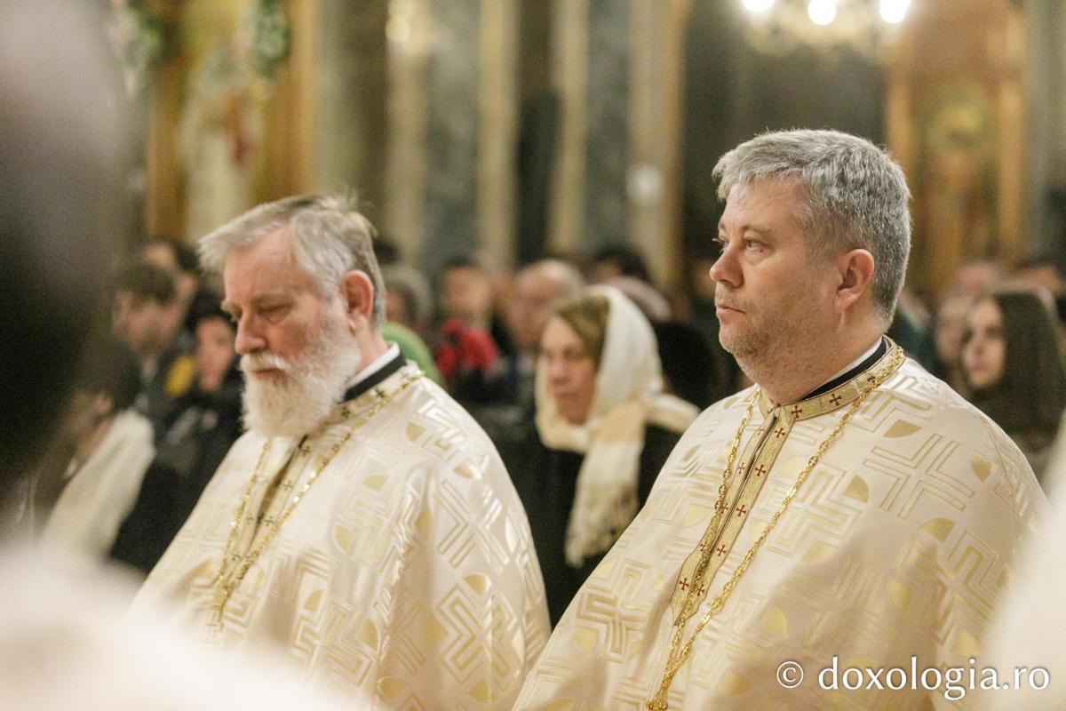 Liturghie arhierească la Catedrala Mitropolitană din Iași  în cinstea Sfinților Trei Ierarhi / Foto: pr. Silviu Cluci